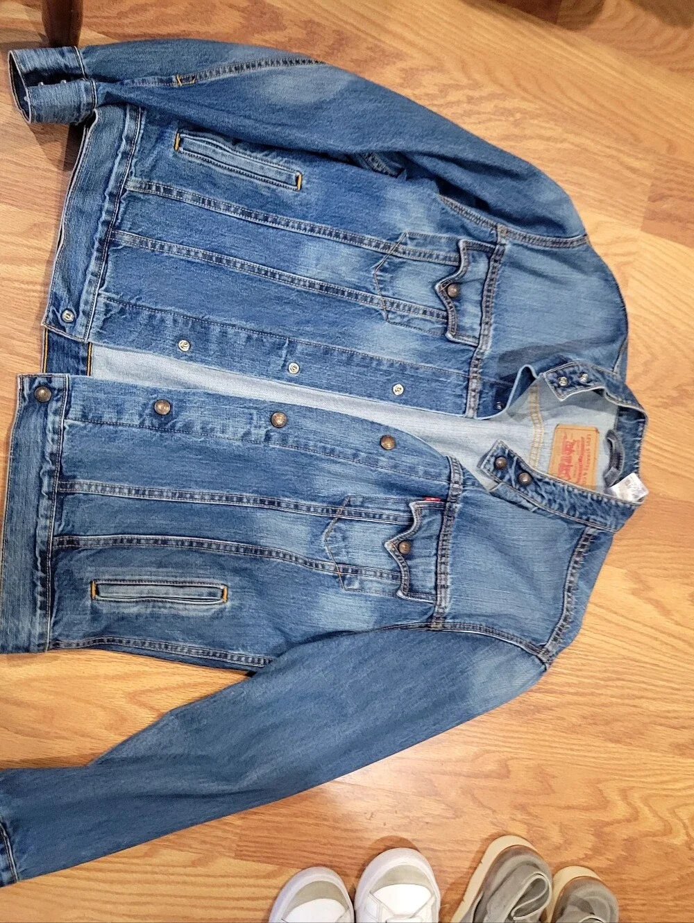 Levi's Light Blue Denim Shirt Jacket with Stand Collar - Picture 3 of 13